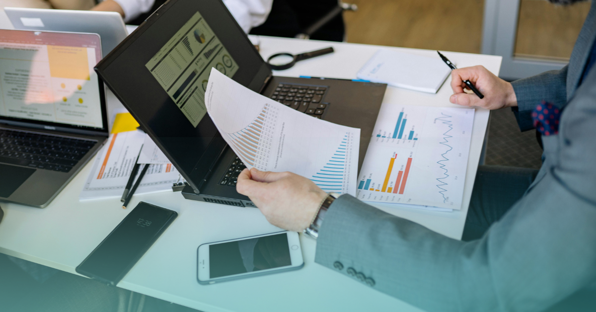 Cómo organizar tu vida financiera desde los 18 años: Guía completa